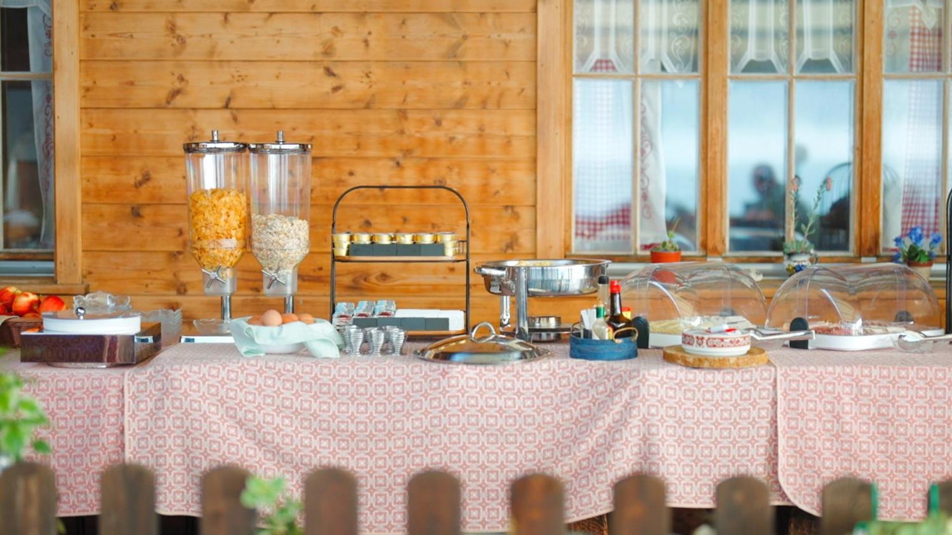 Hotel Wildbach Brienz برينز المظهر الخارجي الصورة